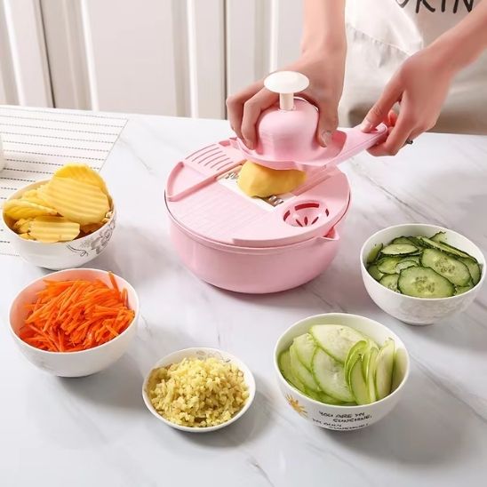 coupe legume entourer par les legumes