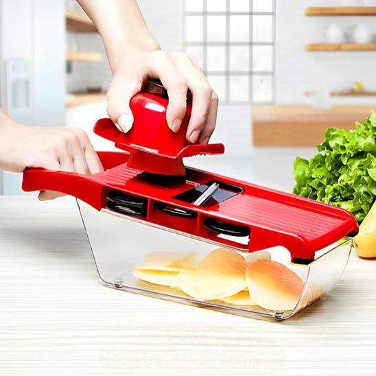 mandoline cuisine avec le protege main