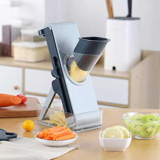 mandoline cuisine debout en cuisine comme soldat