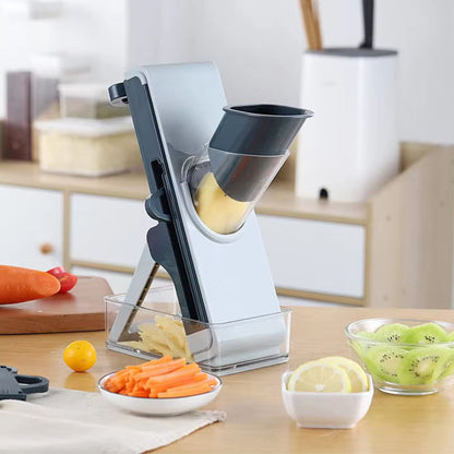mandoline cuisine debout en cuisine comme soldat