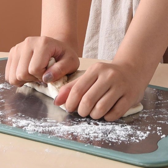 Planche à découper en bois massif | Élégance Durable™ - actedecuisine.com