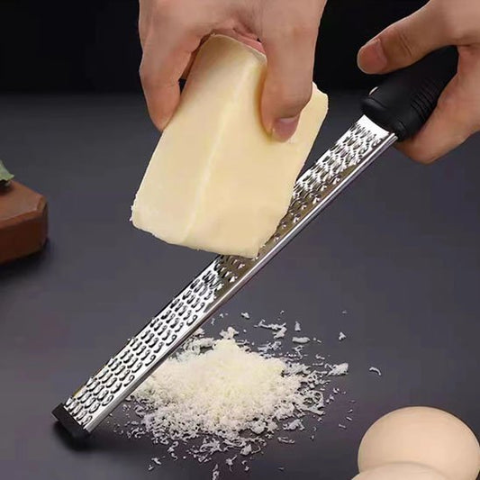Râpe à fromage | Efficace et Rapide - actedecuisine.com