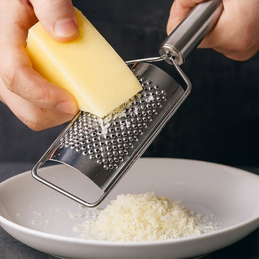 Râpe à fromage | Ergonomique Ultra - Tranchante - actedecuisine.com