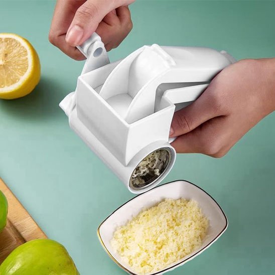 Râpe à fromage | Ergonomique Ultra - Tranchante - actedecuisine.com